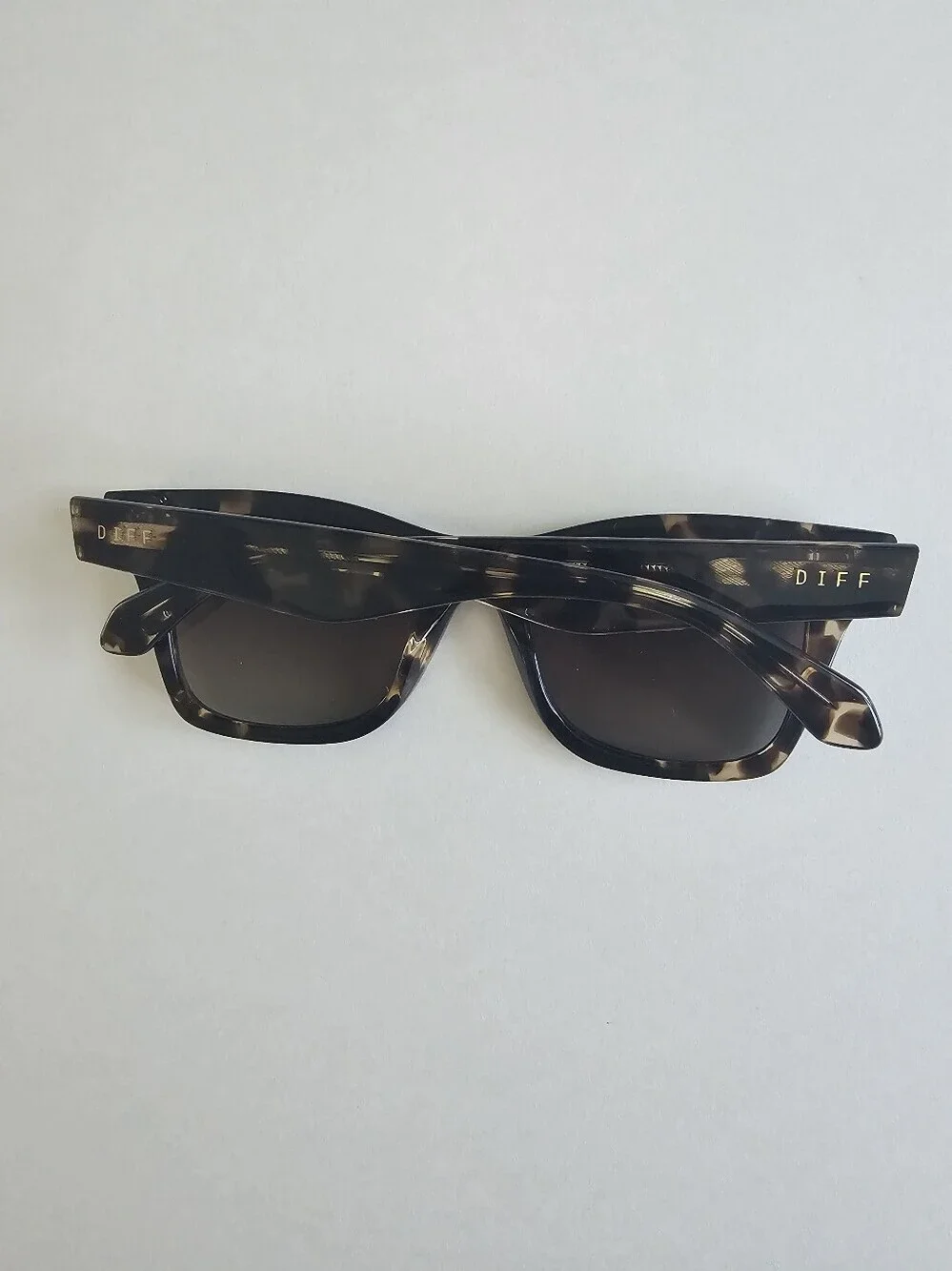 DIFF Eyewear espresso tortoise brown gradient polarized sunglasses